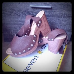 Women Seven Dial Brown/ Burnished  shoes